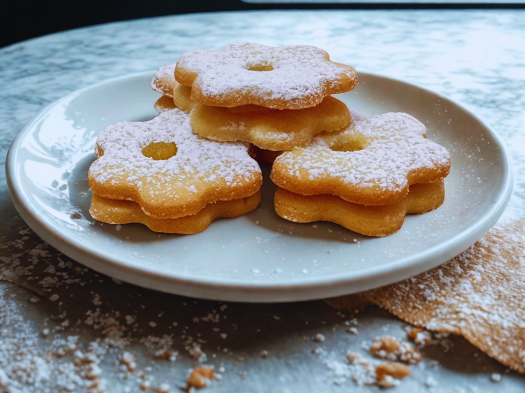 Kwiatek z marmoladą morelową